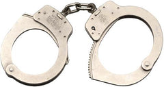 Smith & Wesson Model 1 Universal Handcuff
